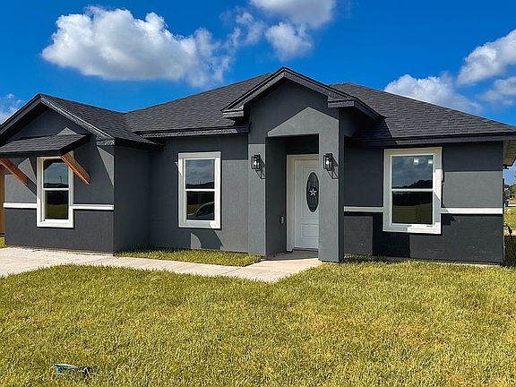 2nd image of 598 Carmelita Ln