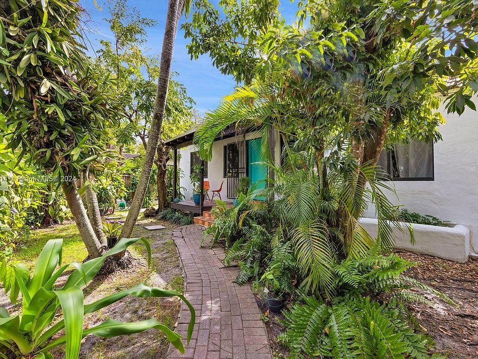 1st image of 2510 Tequesta Ln