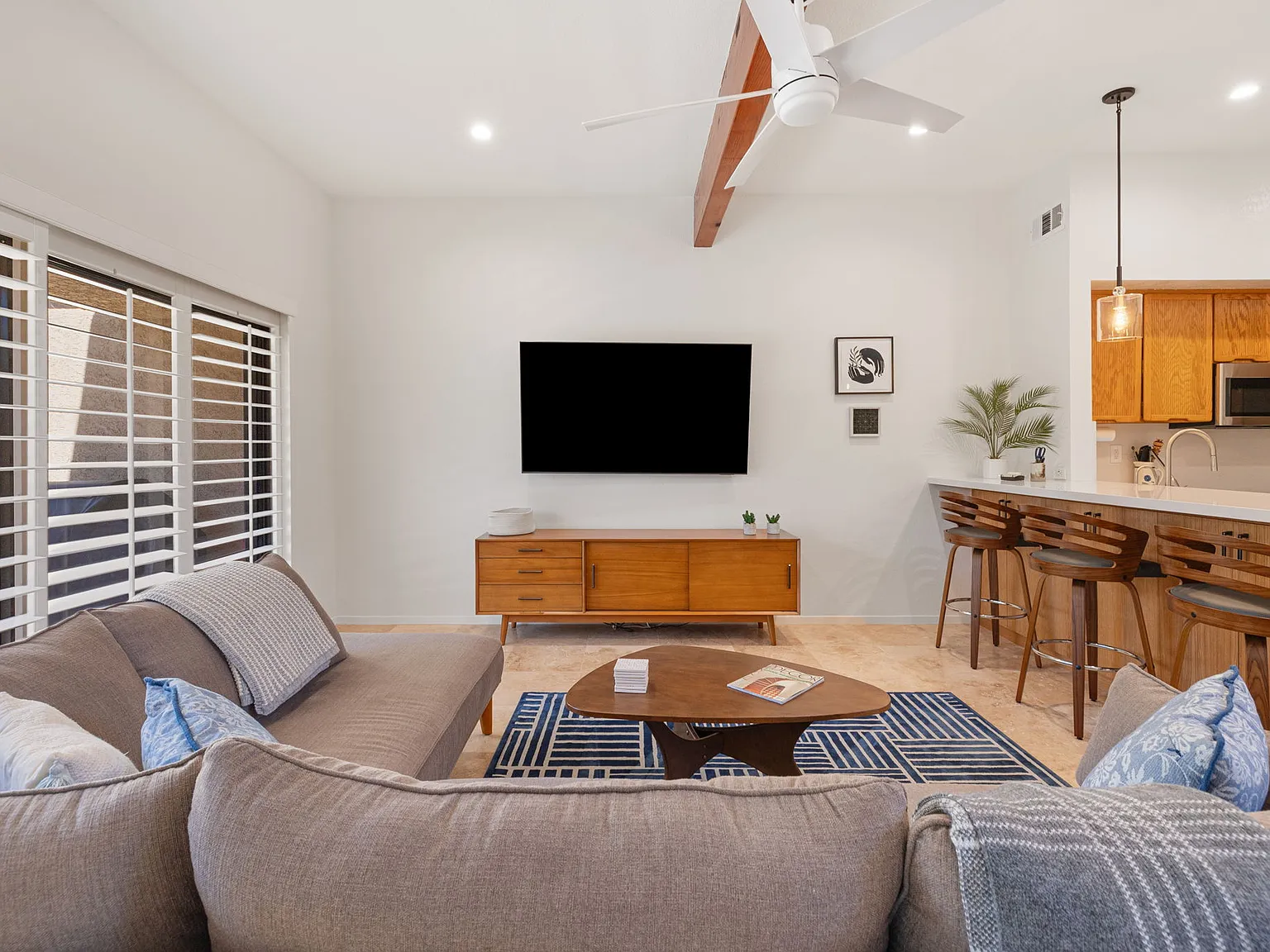 2 bed, 1525 sqft, $3,600 — Photo 3