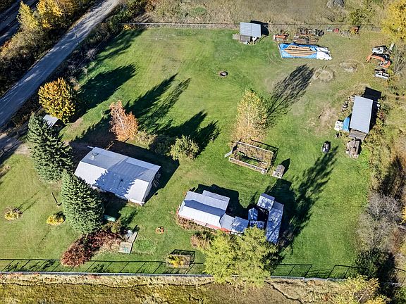 3rd image of 1720 Dunn Lake Rd