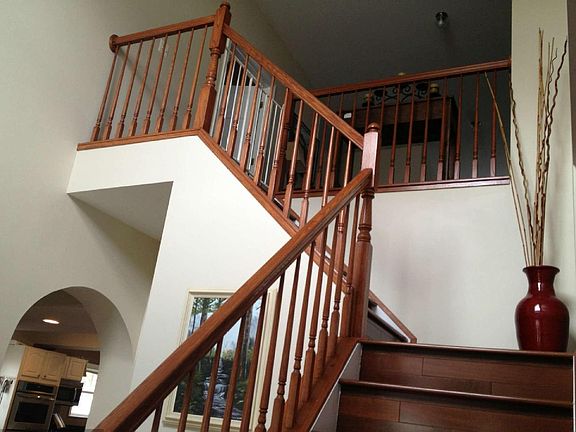 3rd image of 6515 Enfield Dr