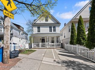 251 Castleton Ave, Staten Island, NY 10301