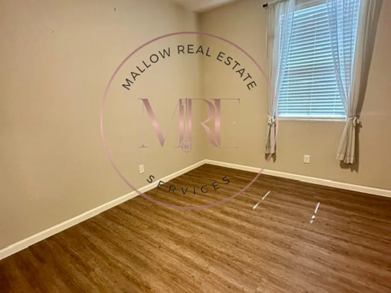2465 Aberdeen Ct — Photo 8