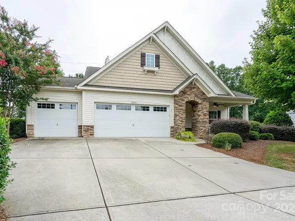 2496 Bergamot St #61, Tega Cay, SC 29708