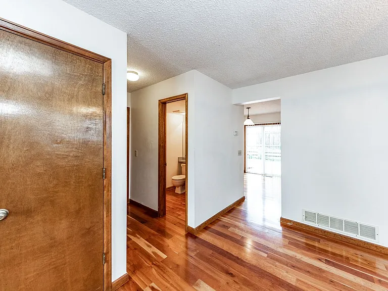 6930 Native Cir — Photo 14