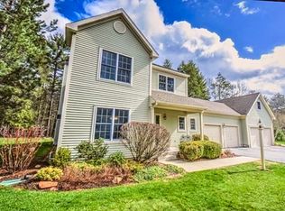 8 Hawthorne Ln #8, Bedford, MA 01730