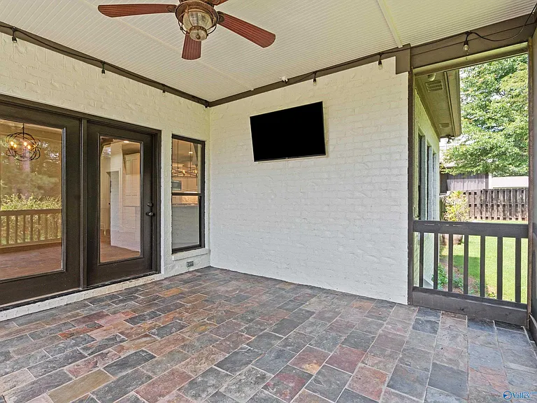 180 Greystone Pass — Photo 42