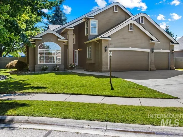 5732 N Plumcreek Ave, Boise, ID 83713