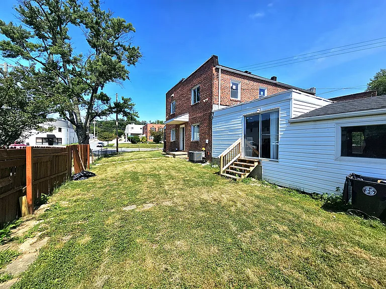 8501 Chestnut Oak Rd — Photo 2