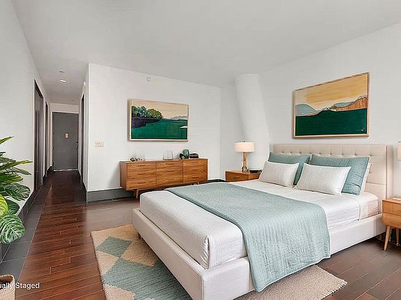 5th image of 40 Broad St APT 27C
