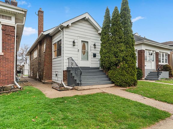 2nd image of 3342 Lombard Ave