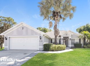 6810 Krenson Oaks Cir, Lakeland, FL 33810