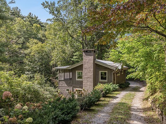 2nd image of 142 Edwards Creek Road