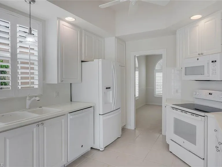 4471 Prescott Ln — Photo 9