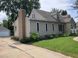 134 Terrace Dr, Waterloo, IA 50702