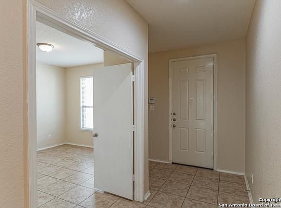 4th image of 100 Gatewood Lk