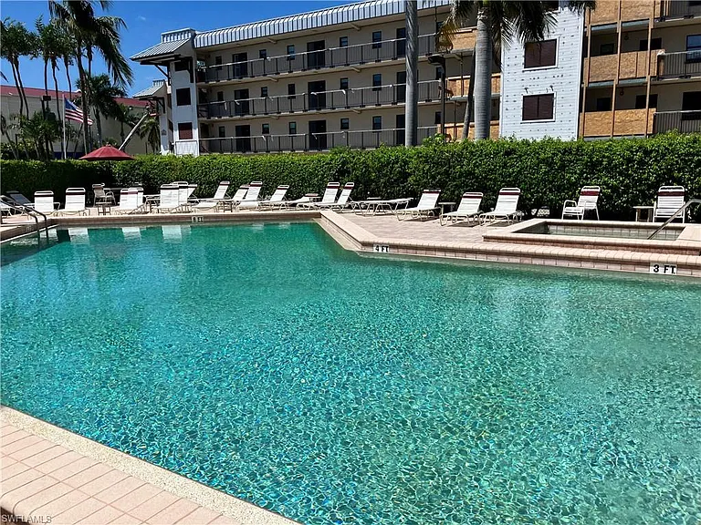 807 River Point Dr #102D — Photo 31
