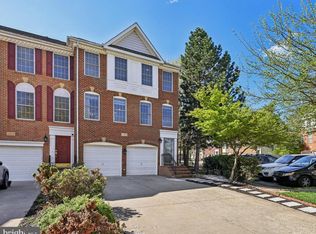12915 Starters Ln, Fairfax, VA
