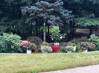 54 Orchard Hill Ln, Middletown, CT 06457