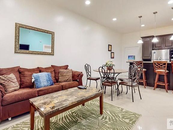 4th image of 103 E Gardenia St #10