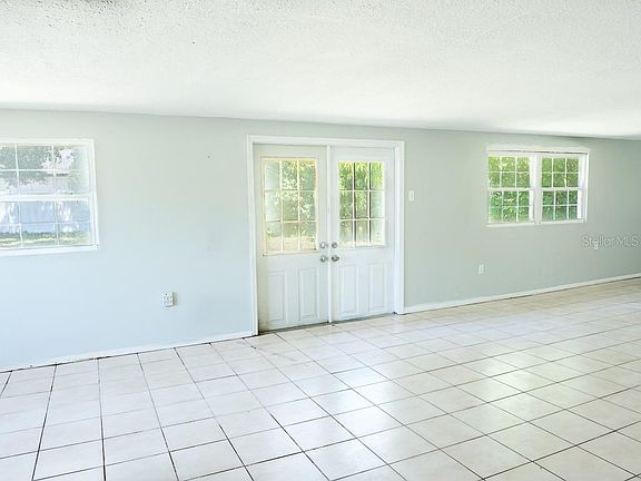 5th image of 6701 Tamarind Cir