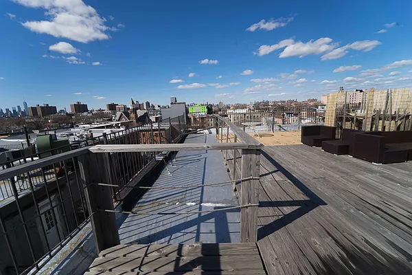 Rented by Manhattan Management LLC | media 20