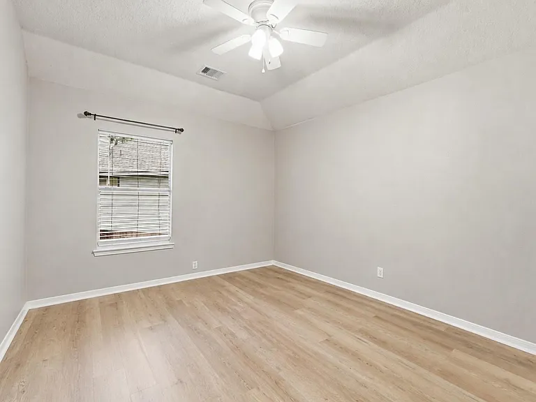 19311 Kristen Park Ct — Photo 19