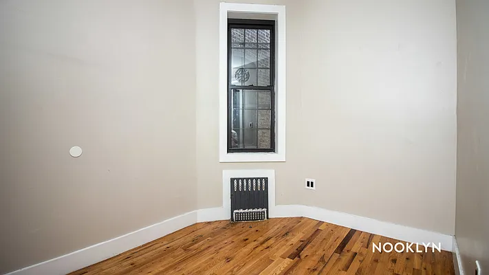 Rented by Nooklyn NYC LLC | media 32