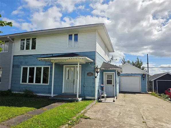 610 Caribou Crescent, Labrador City, NL A2V1P7