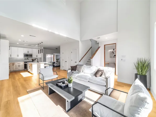 3639 Pueblo St, Dallas, TX 75212