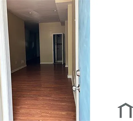 3 bed, $1,900 — Photo 2