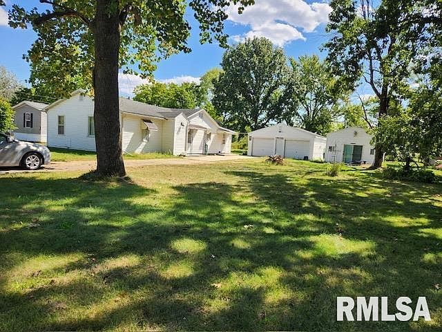 2nd image of 2408 Catalina Ln