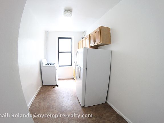 2nd image of 975 Sherman Ave #34S-2