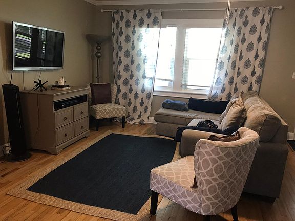 5th image of 203 S Beverly Ave