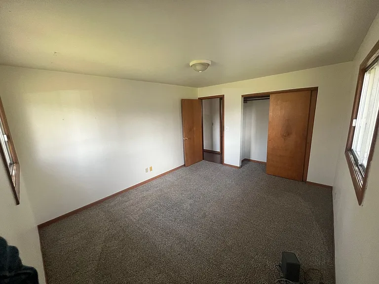 2231 Wickham Ave — Photo 9