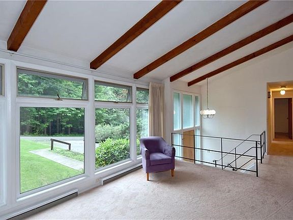 5th image of 4445 Birchwood Ln