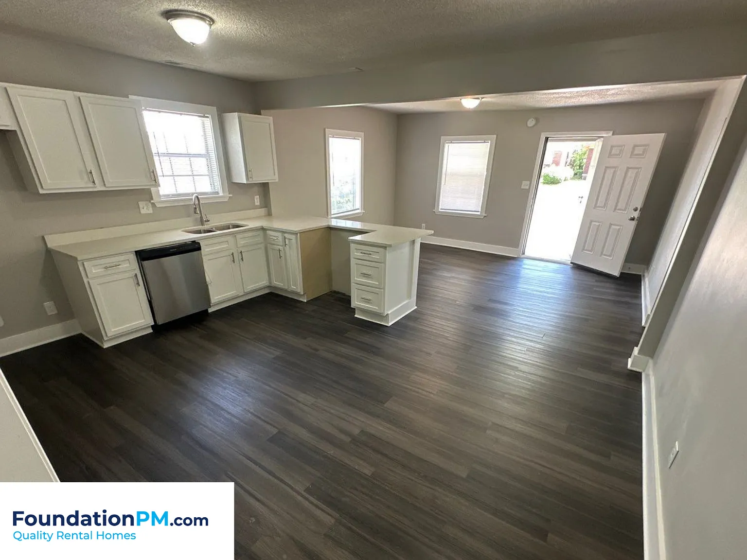481 Lundee Street - 0 — Photo 4