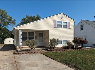 189 Paxton Rd, Eastlake, OH 44095