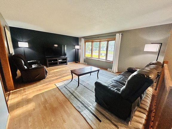 4th image of 1522 Sand Lake ROAD