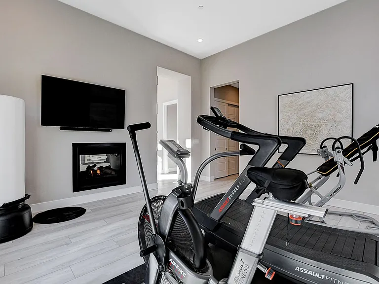 5289 Feathertop Dr — Photo 28