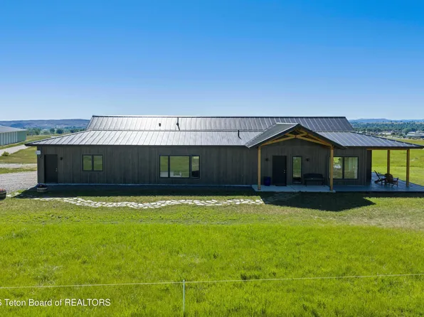 64 Golden Willow Rd, Lander, WY 82520