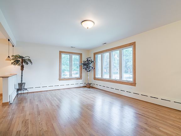 5th image of 7801 W Bryn Mawr Ave