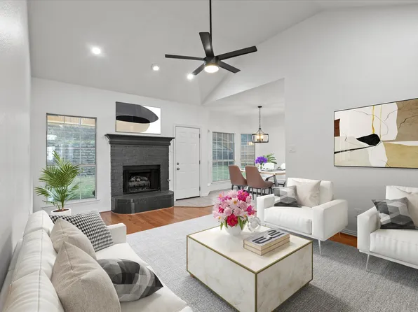 2823 Freedom Cir, Dallas, TX 75287