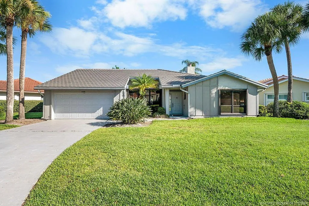 3 bed, 2.0 bath, 1767 sqft, $3,300 — Photo 1