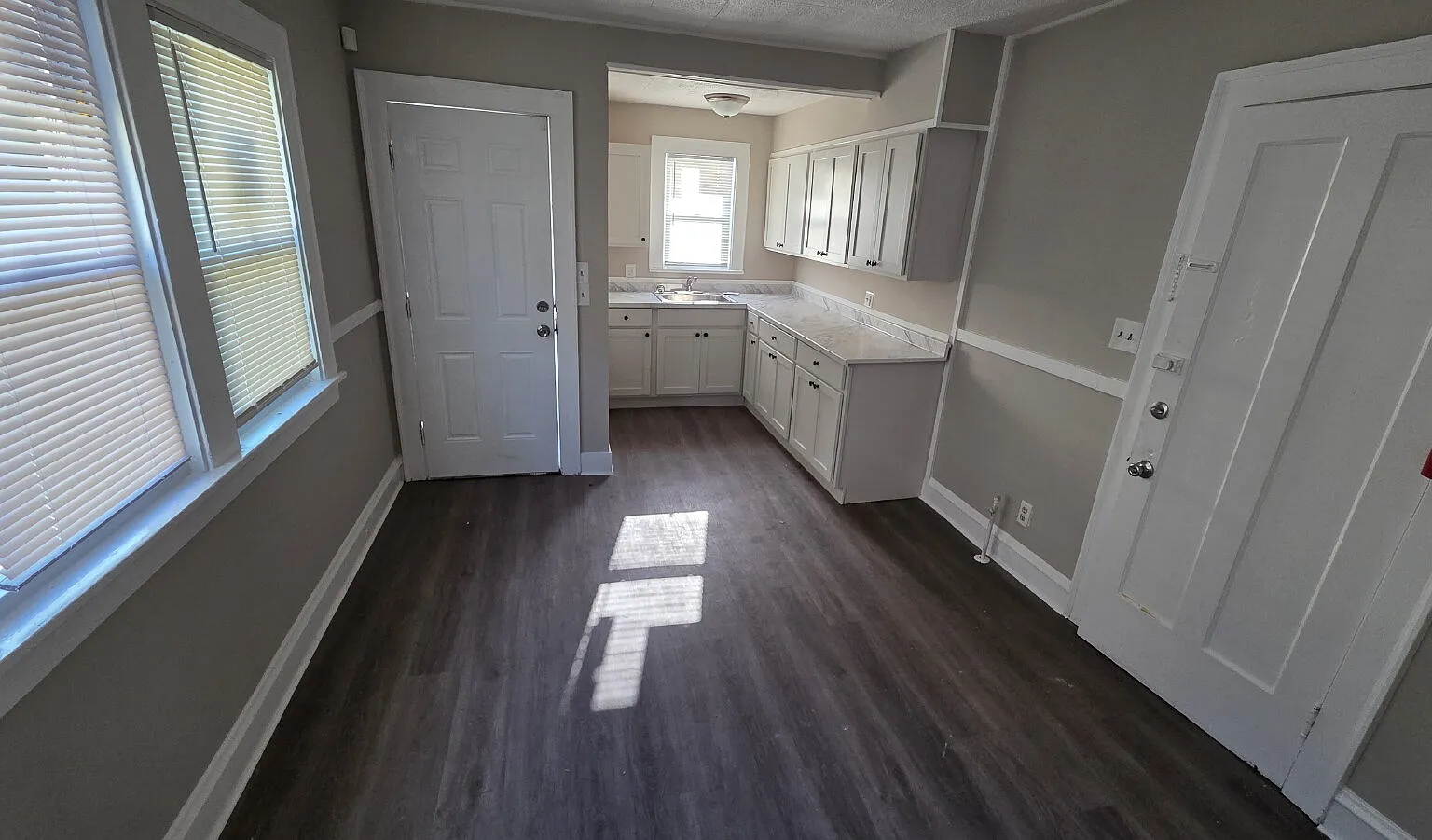 Studio, $1,050 — Photo 3