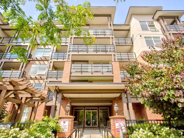22577 Royal Cres #401, Maple Ridge, BC V2X 2M2