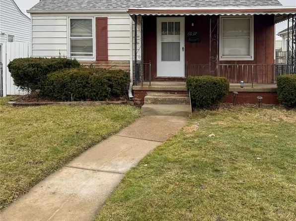 6037 Cooper St, Taylor, MI 48180