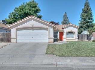 6199 N Carnegie Ave, Fresno, CA 93722