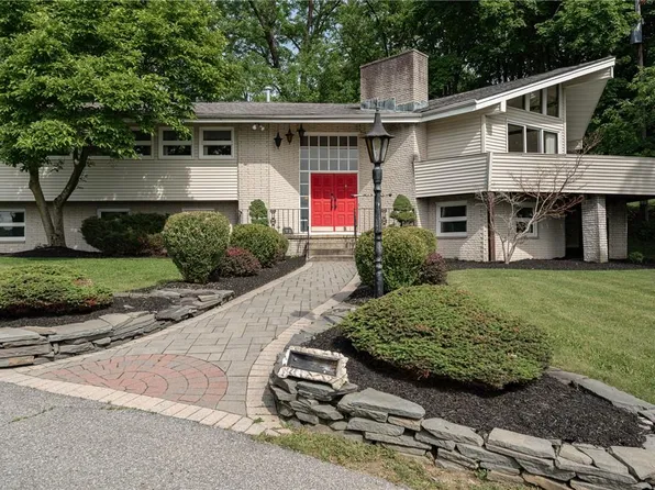 352 Robinson Avenue, Newburgh, NY 12550