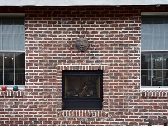 5th image of 111 Chapel Harbor Dr